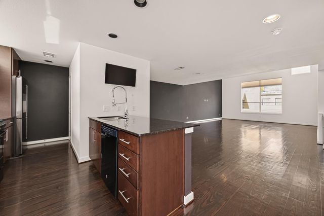 405 Meadow Street, Houston, TX 77020