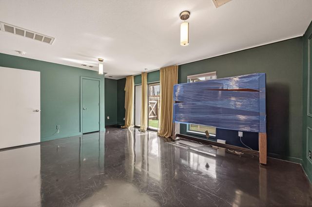 405 Meadow Street, Houston, TX 77020