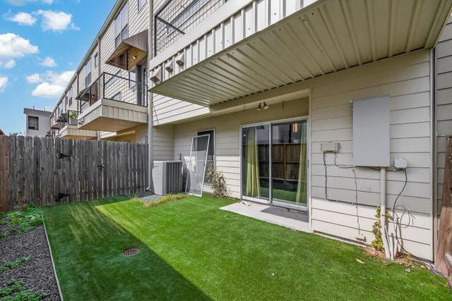 405 Meadow Street, Houston, TX 77020