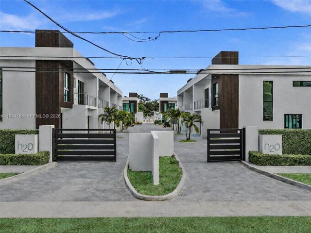 4665 SW 32nd Ave B1, Dania Beach, FL 33312