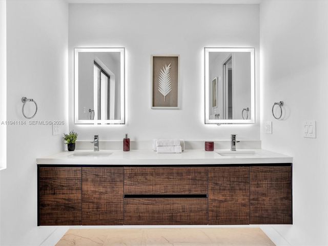 4665 SW 32nd Ave B1, Dania Beach, FL 33312