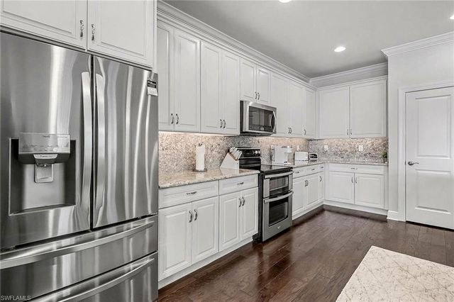 15181 Butler Lake DR 6, Naples, FL 34109