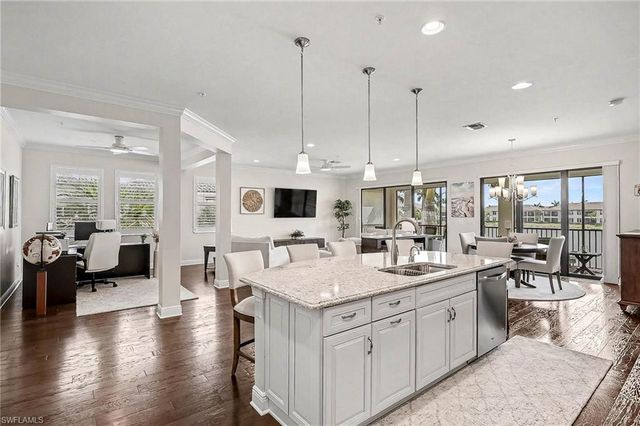 15181 Butler Lake DR 6, Naples, FL 34109