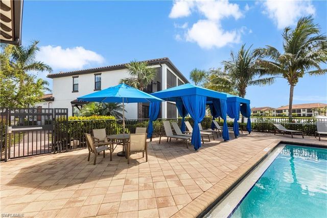 15181 Butler Lake DR 6, Naples, FL 34109