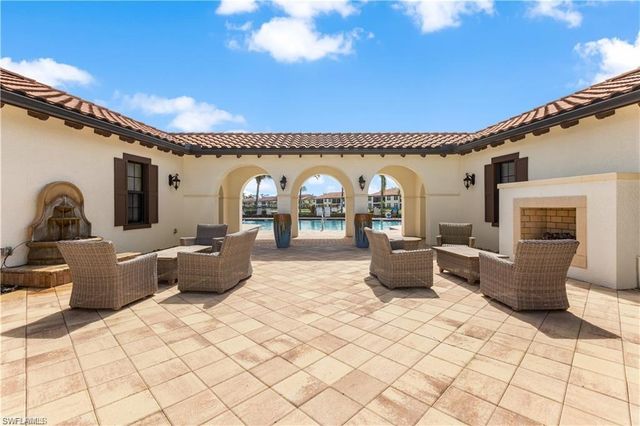 15181 Butler Lake DR 6, Naples, FL 34109