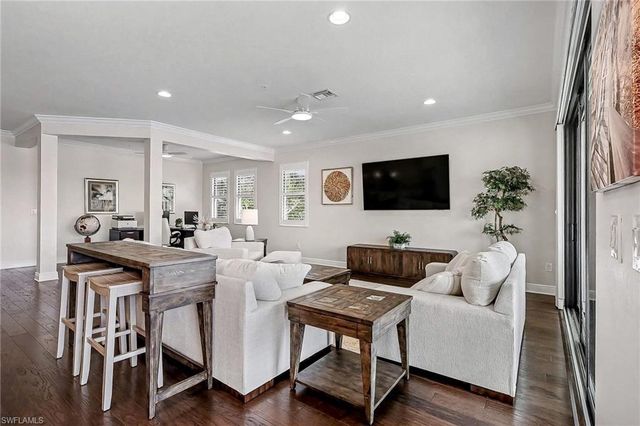 15181 Butler Lake DR 6, Naples, FL 34109