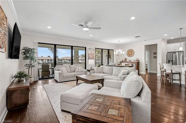 15181 Butler Lake DR 6, Naples, FL 34109