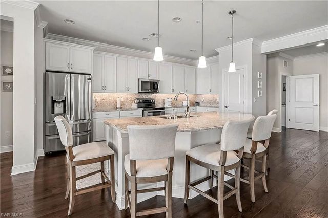 15181 Butler Lake DR 6, Naples, FL 34109