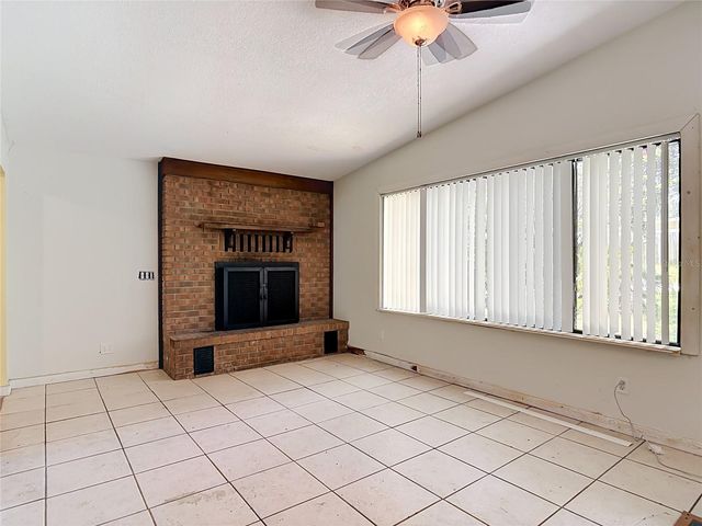 24930 AVENUE C, Paisley, FL 32767
