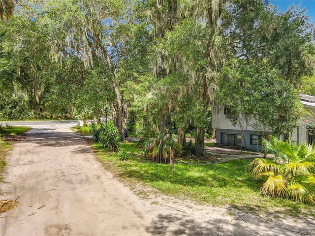 24930 AVENUE C, Paisley, FL 32767