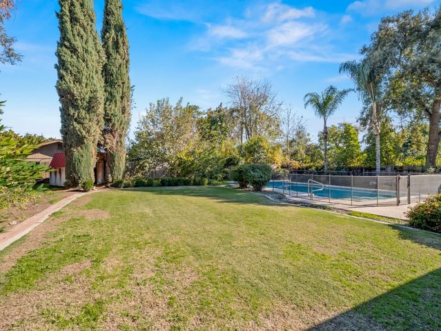 3006 S Vintage Street, Visalia, CA 93277