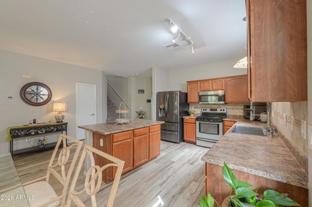 45665 W GUILDER Avenue, Maricopa, AZ 85139