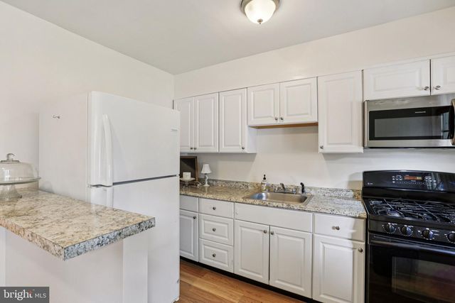 4714 HELLWIG RD, Baltimore, MD 21206