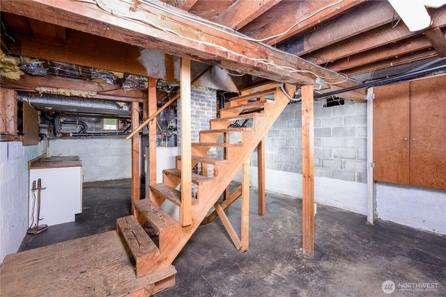 405 W Spruce Street, Sequim, WA 98362