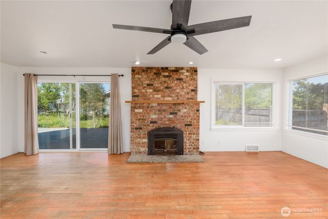 405 W Spruce Street, Sequim, WA 98362