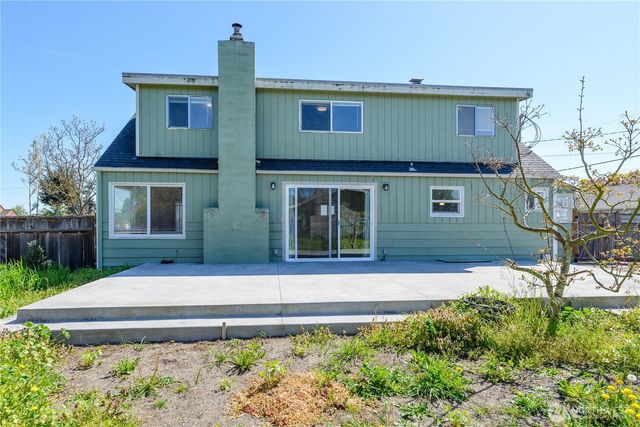 405 W Spruce Street, Sequim, WA 98362