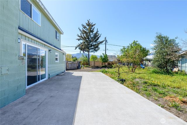 405 W Spruce Street, Sequim, WA 98362