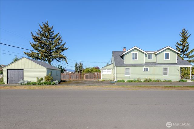 405 W Spruce Street, Sequim, WA 98362