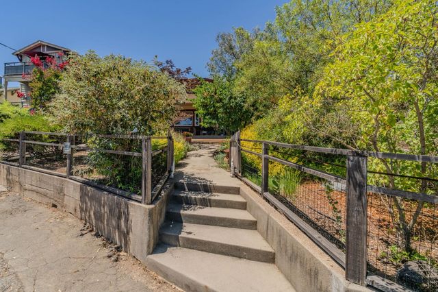 419 Rex Ave, Jackson, CA 95642
