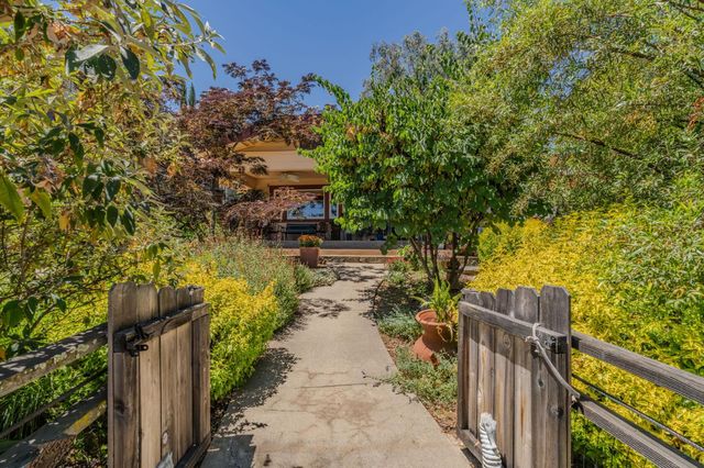 419 Rex Ave, Jackson, CA 95642