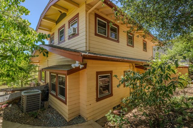 419 Rex Ave, Jackson, CA 95642