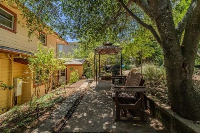 419 Rex Ave, Jackson, CA 95642