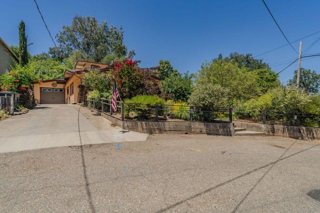 419 Rex Ave, Jackson, CA 95642