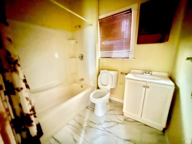 1209 Sacramento St, Vallejo, CA 94590