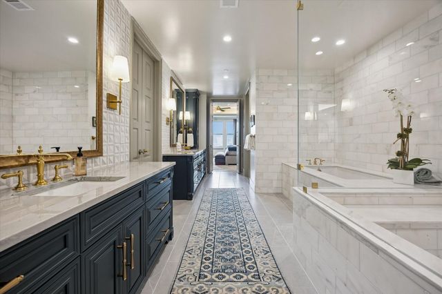 1717 Bissonnet Street 1703, Houston, TX 77005