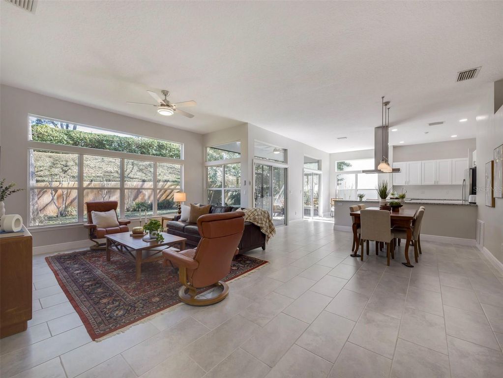 Image 12 of property listing at 224 WIMBLEDON CIRCLE, Lake Mary, FL 32746