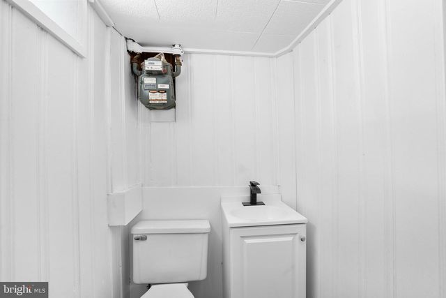 7823 FORREST AVE, Philadelphia, PA 19150