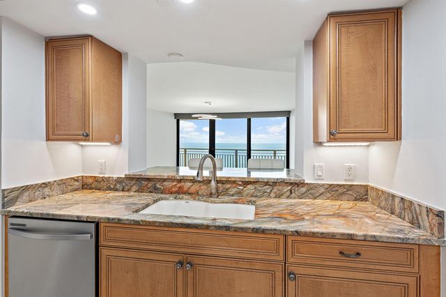 3000 N Ocean Drive 17d, Riviera Beach, FL 33404