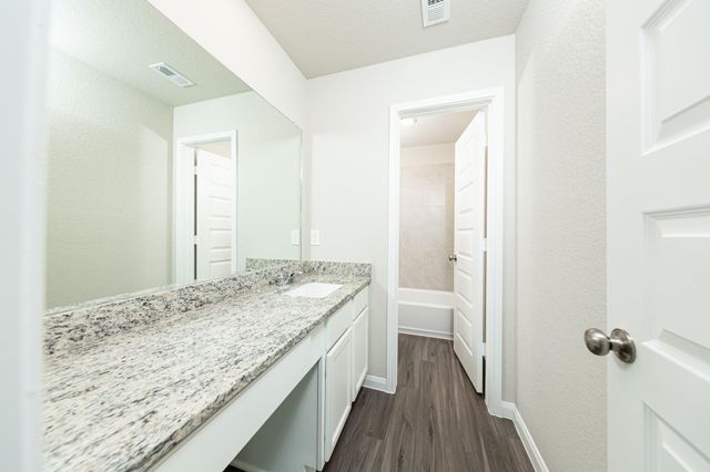 2512 Hawks Eye Drive, Conroe, TX 77301