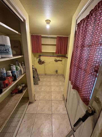 6211 Force Street, Houston, TX 77020