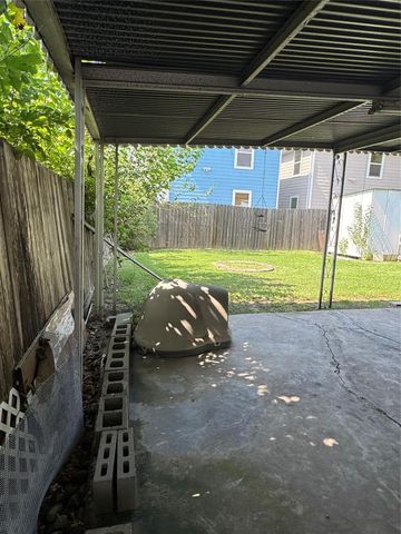 6211 Force Street, Houston, TX 77020