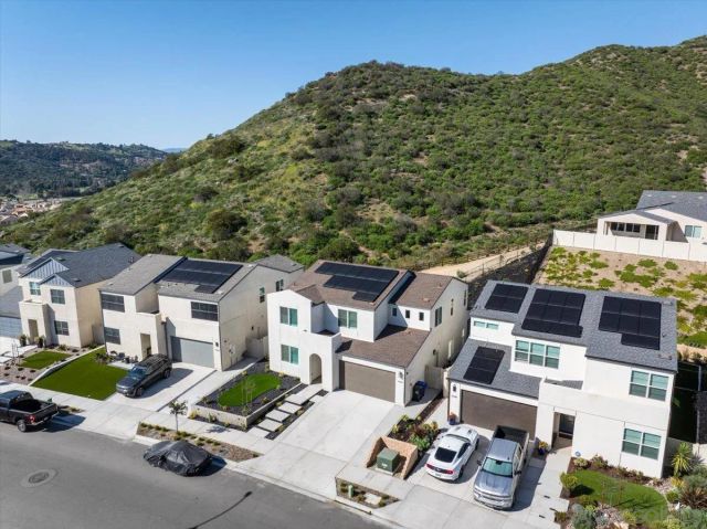 35562 Orchard Trl, Fallbrook, CA 92028