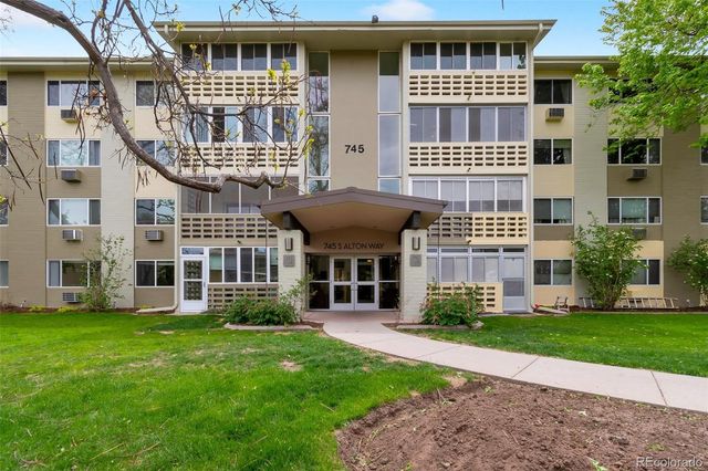 745 S Alton Way 2D, Denver, CO 80247