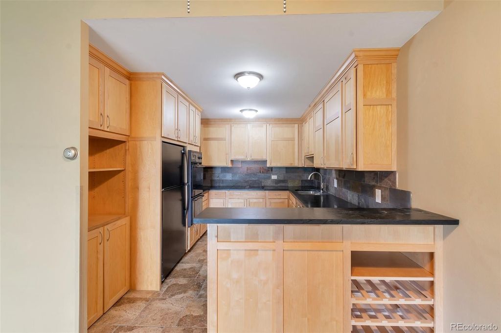 745 S Alton Way 2D, Denver, CO 80247