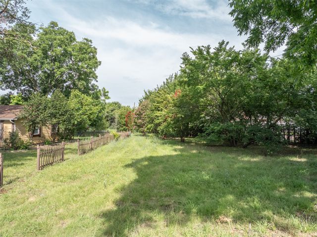 1304 S Tennessee Street, Mckinney, TX 75069
