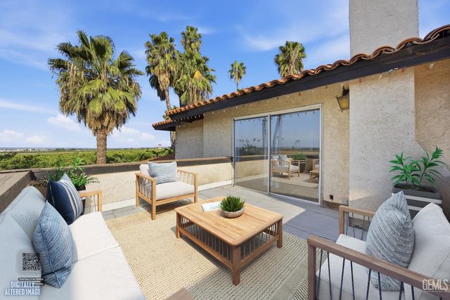 552 Pepper Drive, Bakersfield, CA 93307