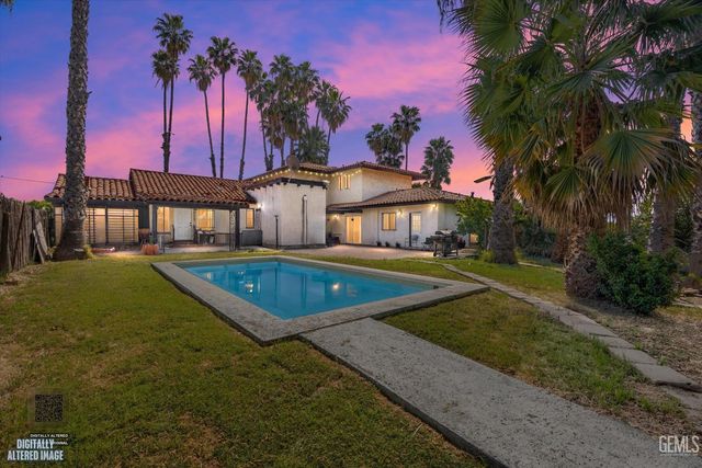 552 Pepper Drive, Bakersfield, CA 93307
