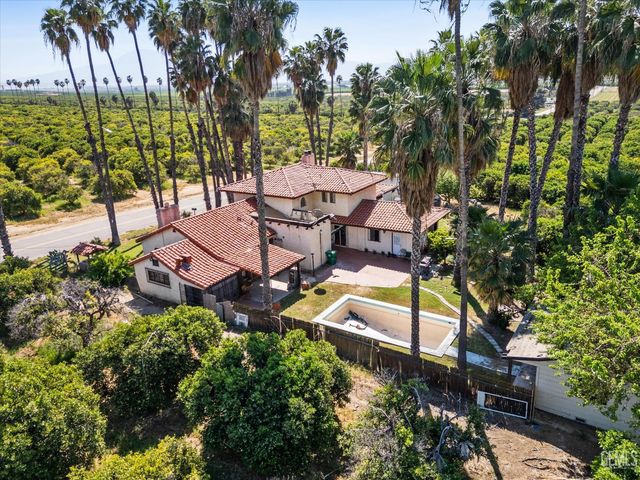 552 Pepper Drive, Bakersfield, CA 93307