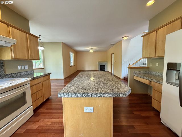 12289 Sw HOLLOW Ln, Portland, OR 97223