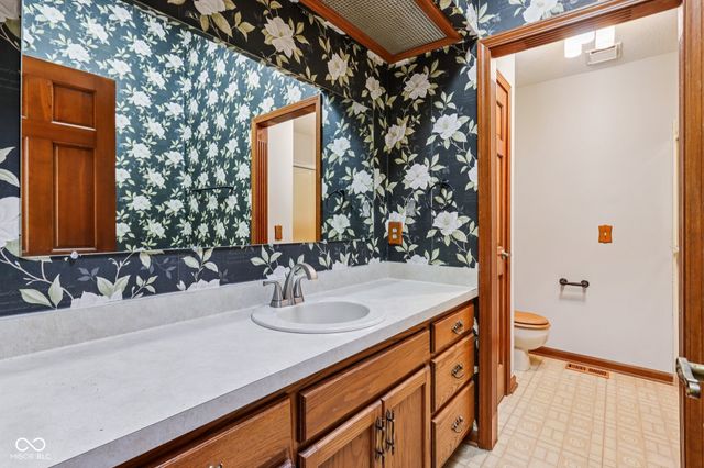 7204 W Christian Drive, New Palestine, IN 46163