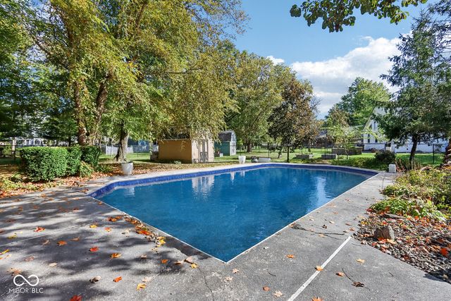 7204 W Christian Drive, New Palestine, IN 46163