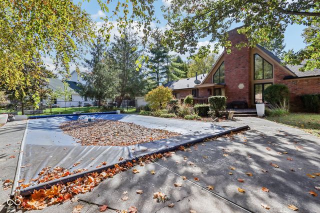 7204 W Christian Drive, New Palestine, IN 46163