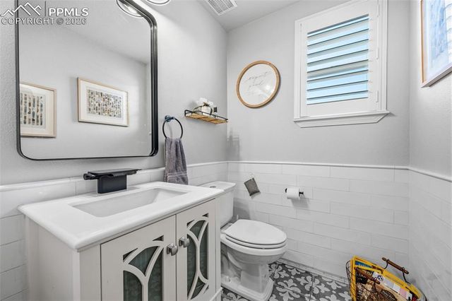 1397 Cresson Mine Drive, Colorado Springs, CO 80905