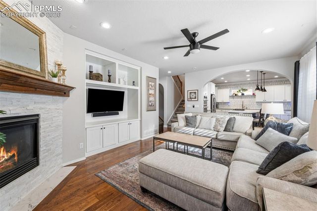 1397 Cresson Mine Drive, Colorado Springs, CO 80905