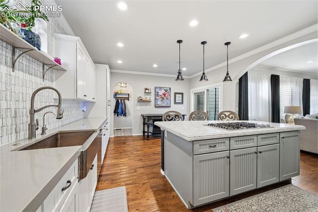 1397 Cresson Mine Drive, Colorado Springs, CO 80905