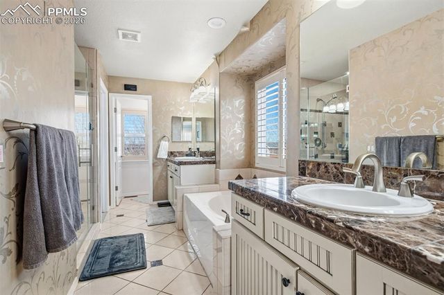 1397 Cresson Mine Drive, Colorado Springs, CO 80905